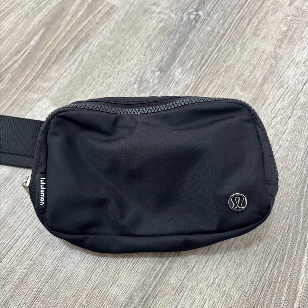 Lululemon Crossbody